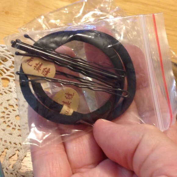 Attachable Pony Tail Extension, new - Picture 3 of 5